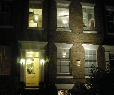 Blossoms York Guesthouse Bagian luar foto