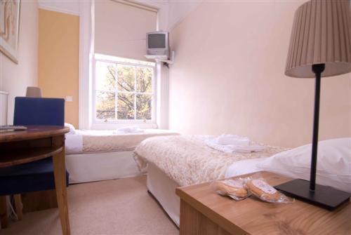 Blossoms York Guesthouse Bagian luar foto