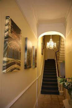 Blossoms York Guesthouse Bagian luar foto